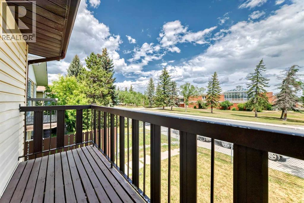 B, 1415 44 Street Se Property Photo 27