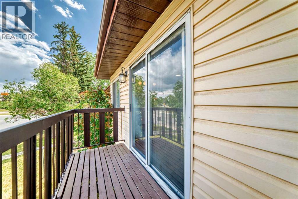 B, 1415 44 Street Se Property Photo 28