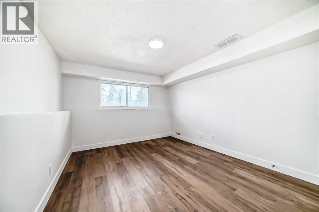 B, 1415 44 Street Se Property Photo 30