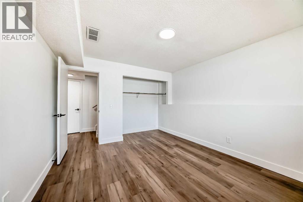 B, 1415 44 Street Se Property Photo 31