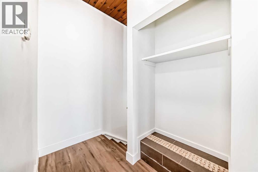 B, 1415 44 Street Se Property Photo 38