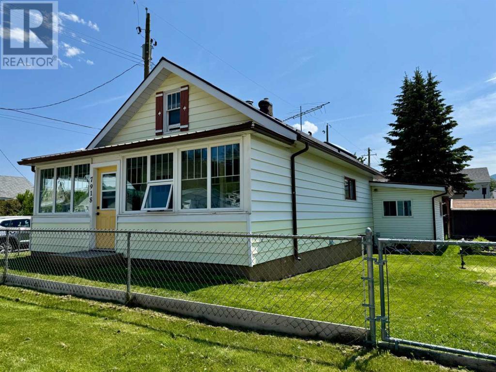 7918 23 Avenue Property Photo 1