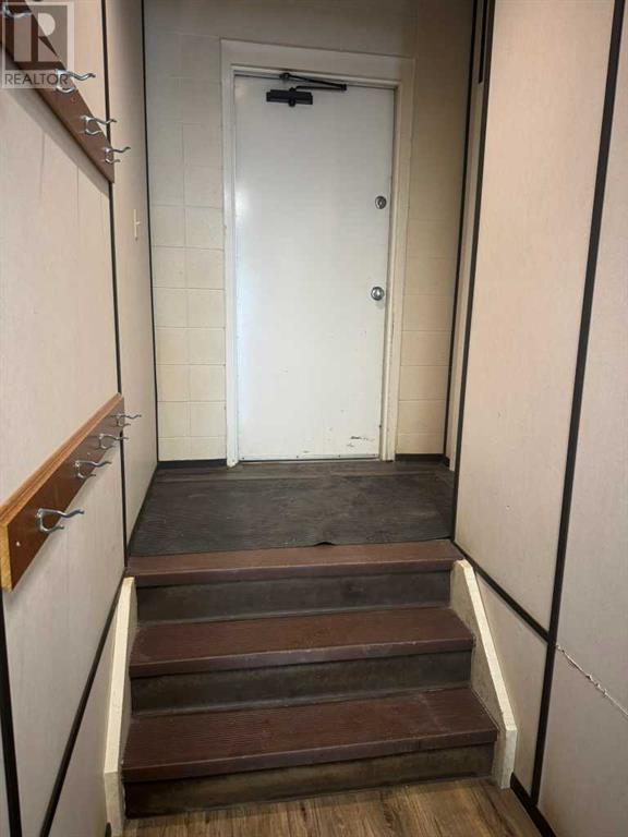 5010 54 Avenue Property Photo 20
