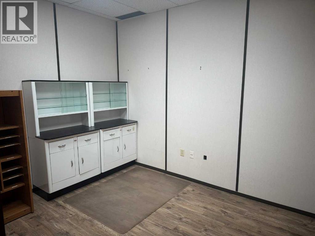 5010 54 Avenue Property Photo 20