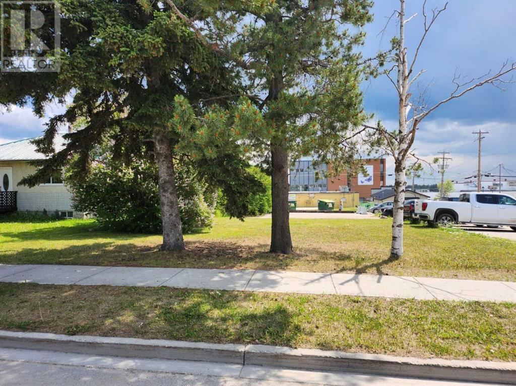 4921 5 Avenue Property Photo 1