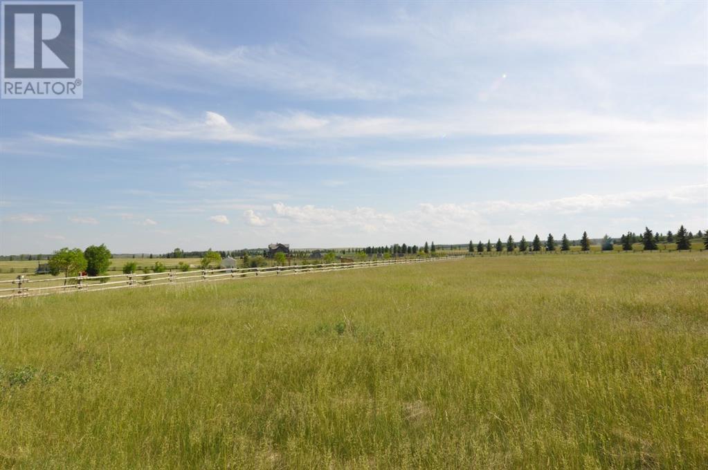 306059 24 Street W Property Photo 8