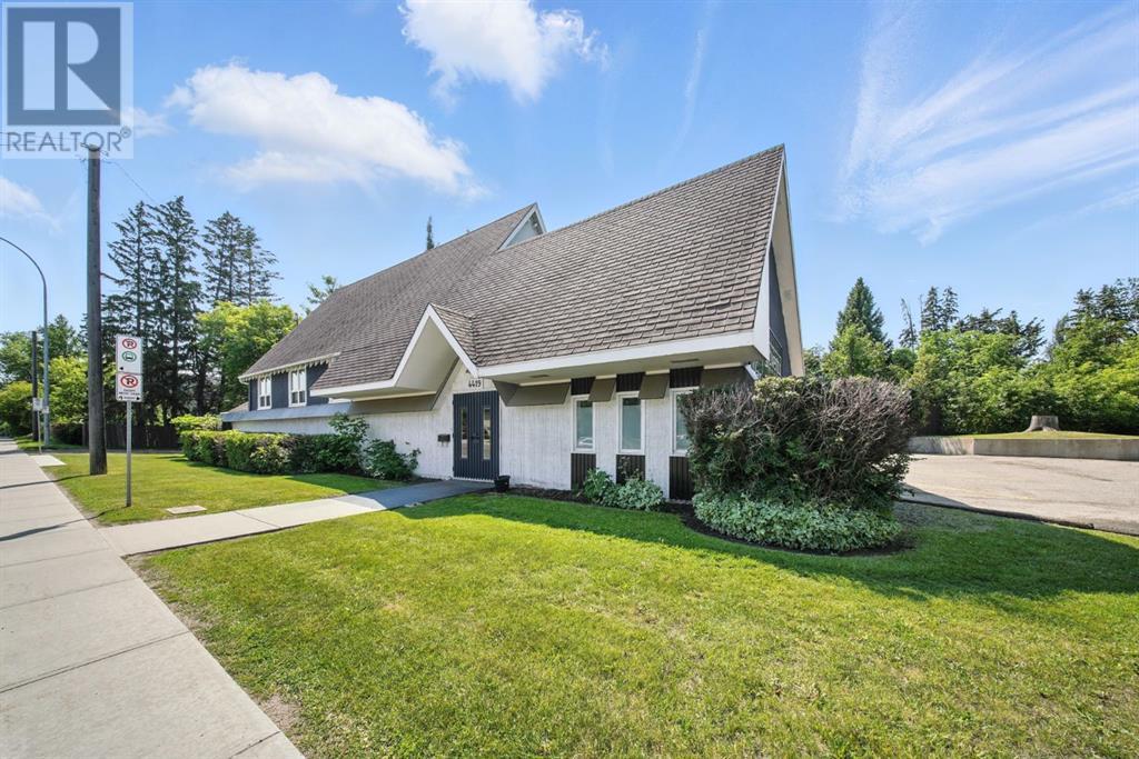 4419 55 Street Property Photo 1