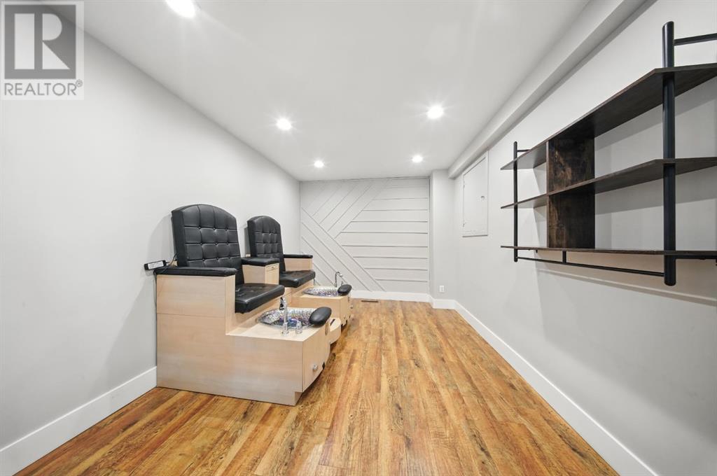 4419 55 Street Property Photo 11