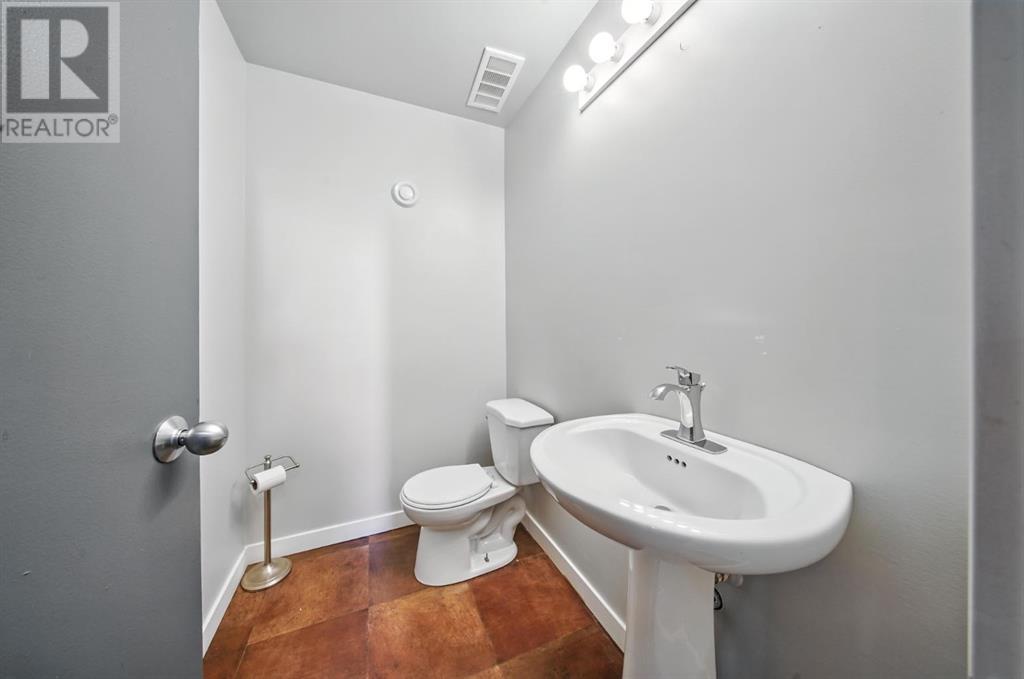 4419 55 Street Property Photo 16