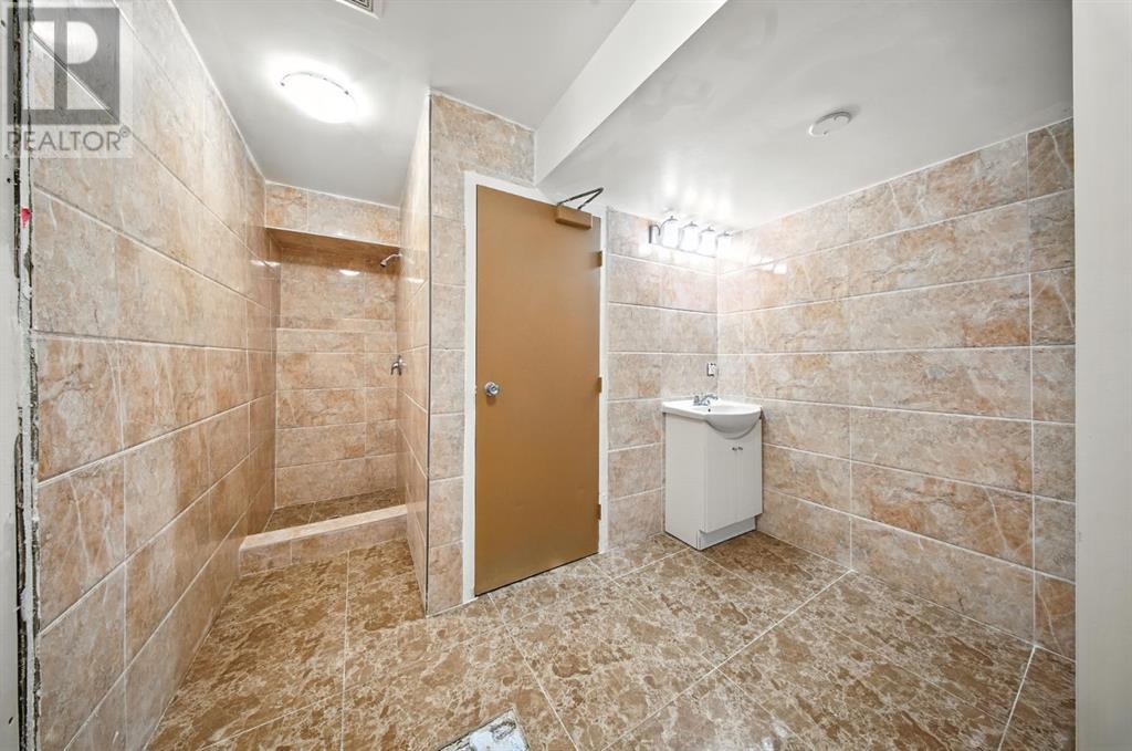 4419 55 Street Property Photo 18