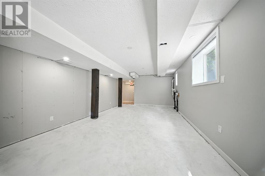 4419 55 Street Property Photo 21