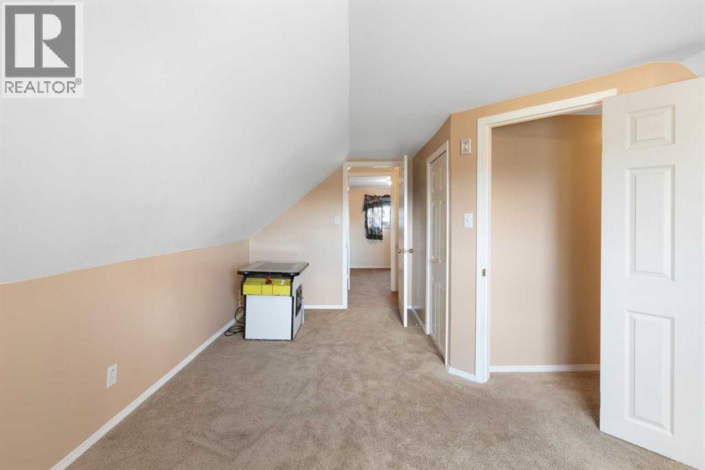 328 6 Avenue N Property Photo 25