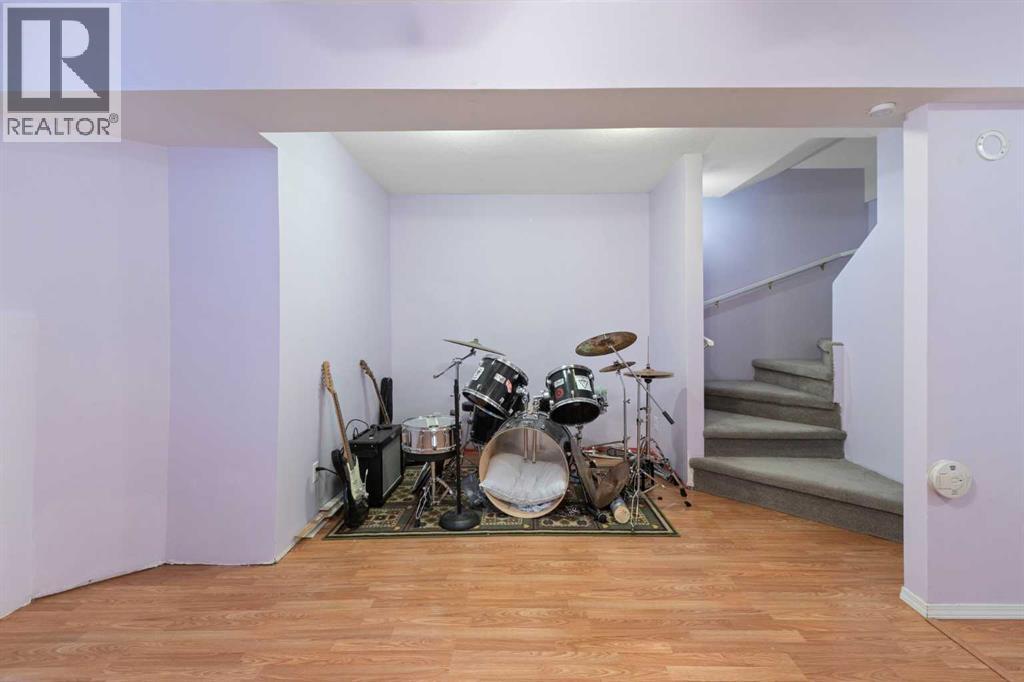 328 6 Avenue N Property Photo 31