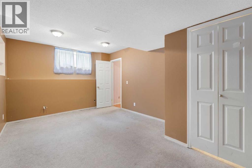 328 6 Avenue N Property Photo 34