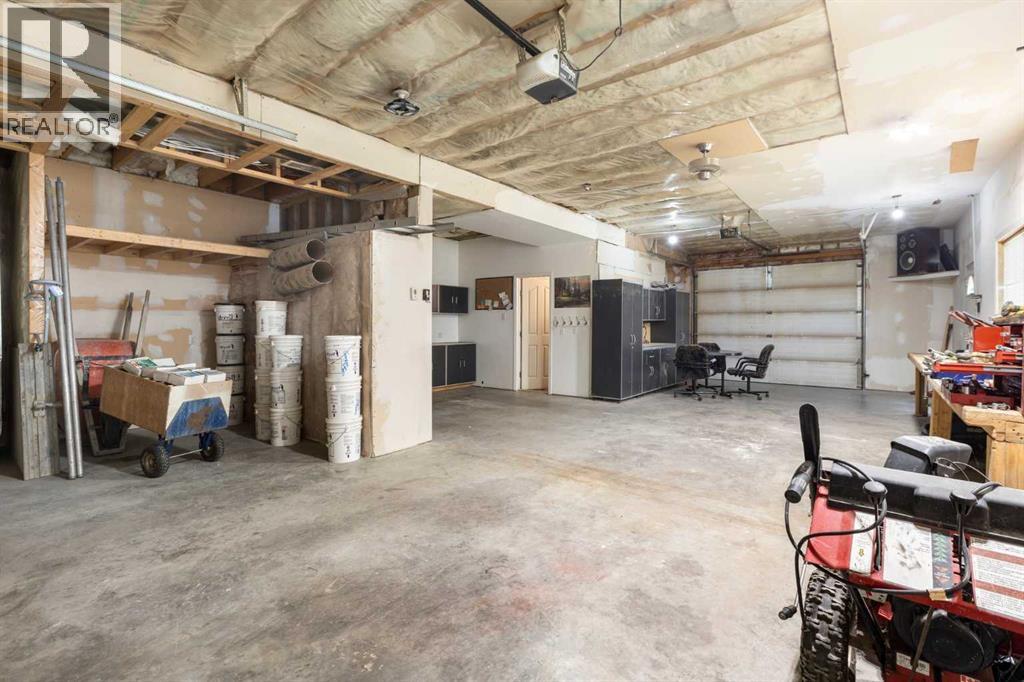 328 6 Avenue N Property Photo 36