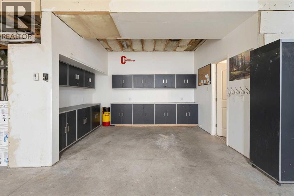 328 6 Avenue N Property Photo 38