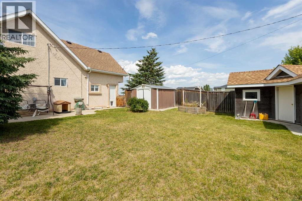 328 6 Avenue N Property Photo 44