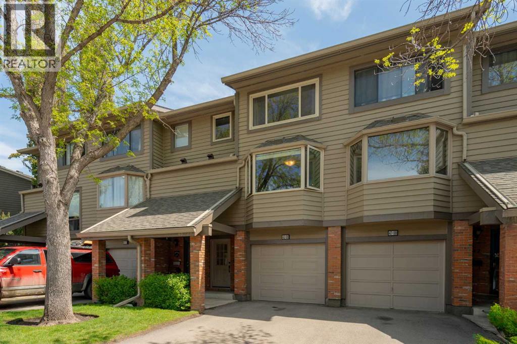 48, 99 Midpark Gardens SE Property Photo 1