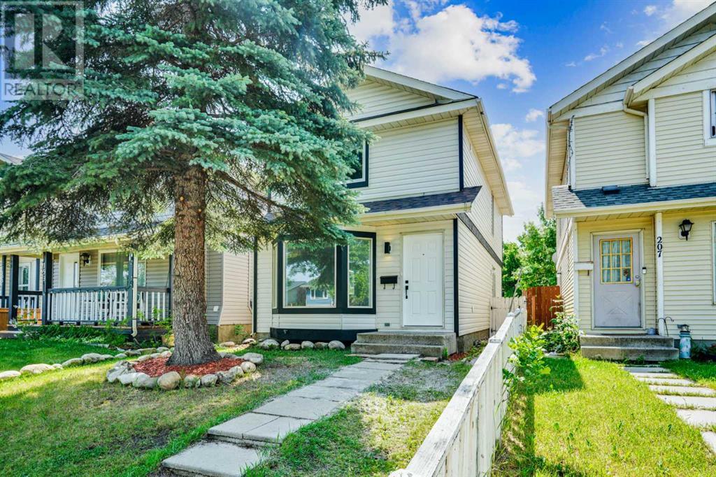 203 Castleridge Drive N Property Photo 1