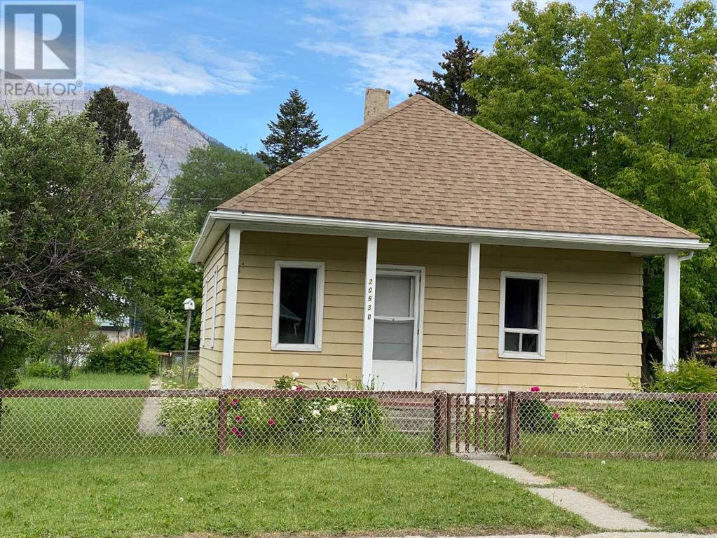 20630 25 Avenue Property Photo 1