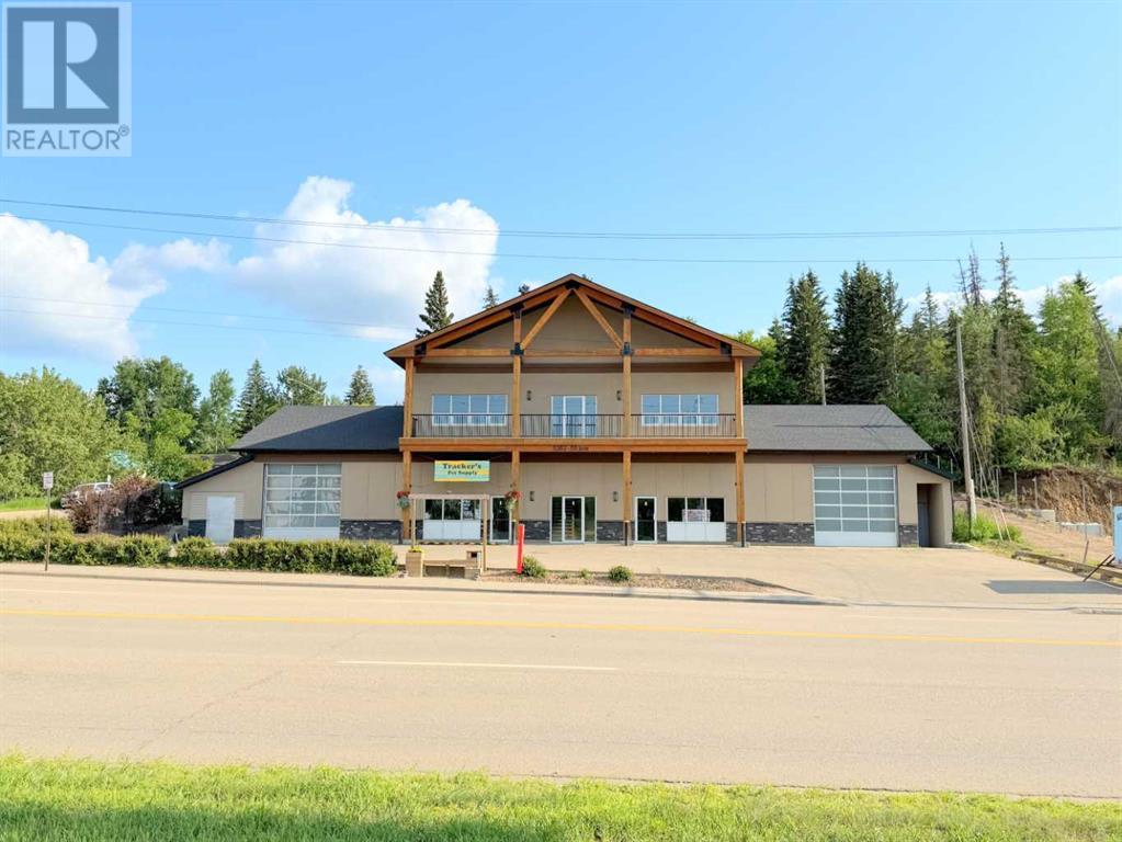 5302 50 Avenue Property Photo 2