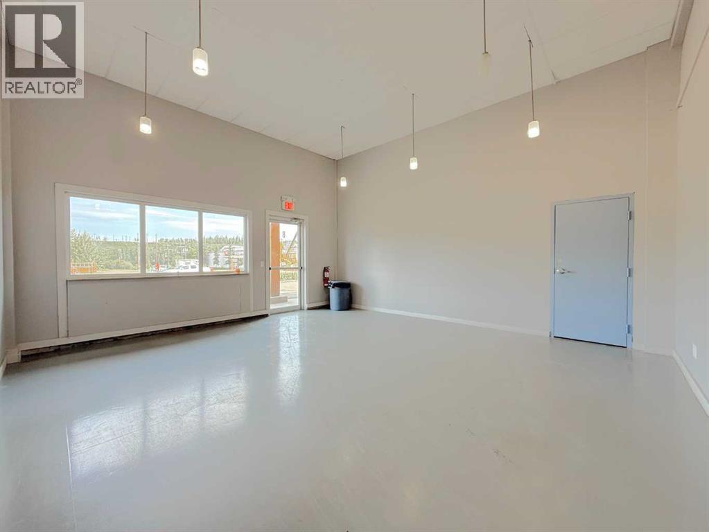 5302 50 Avenue Property Photo 7