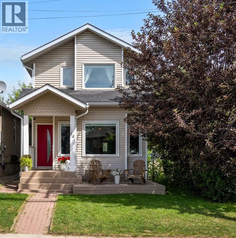 44 34 Avenue Sw Property Photo 1