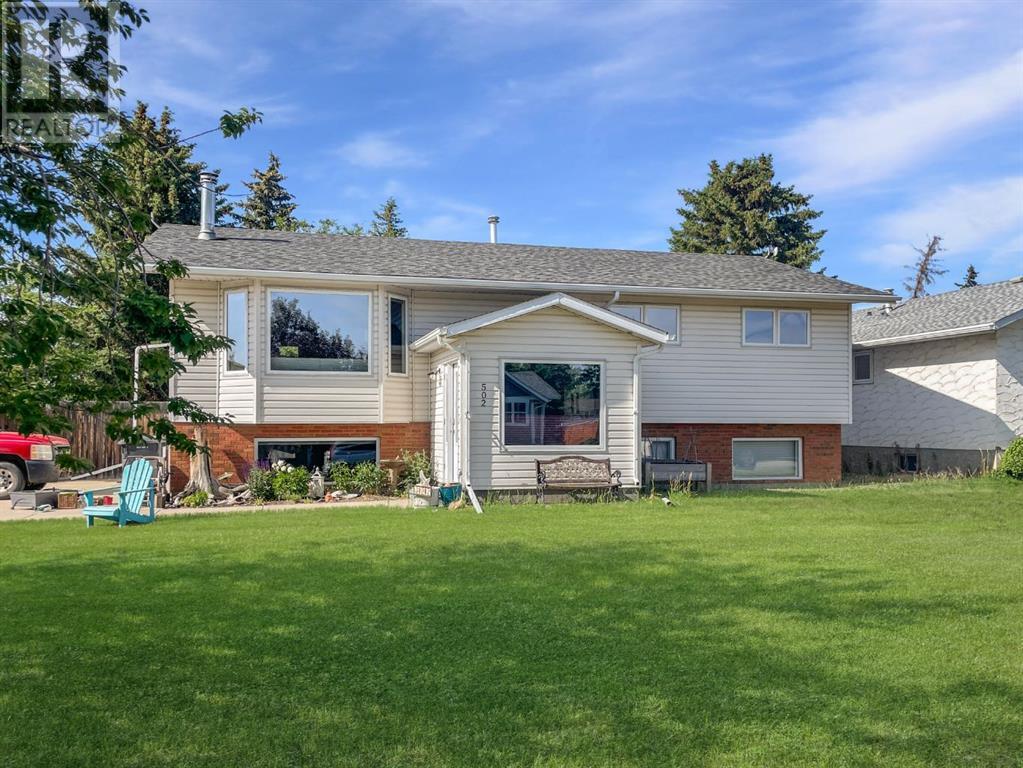 502 8 Avenue Property Photo 1