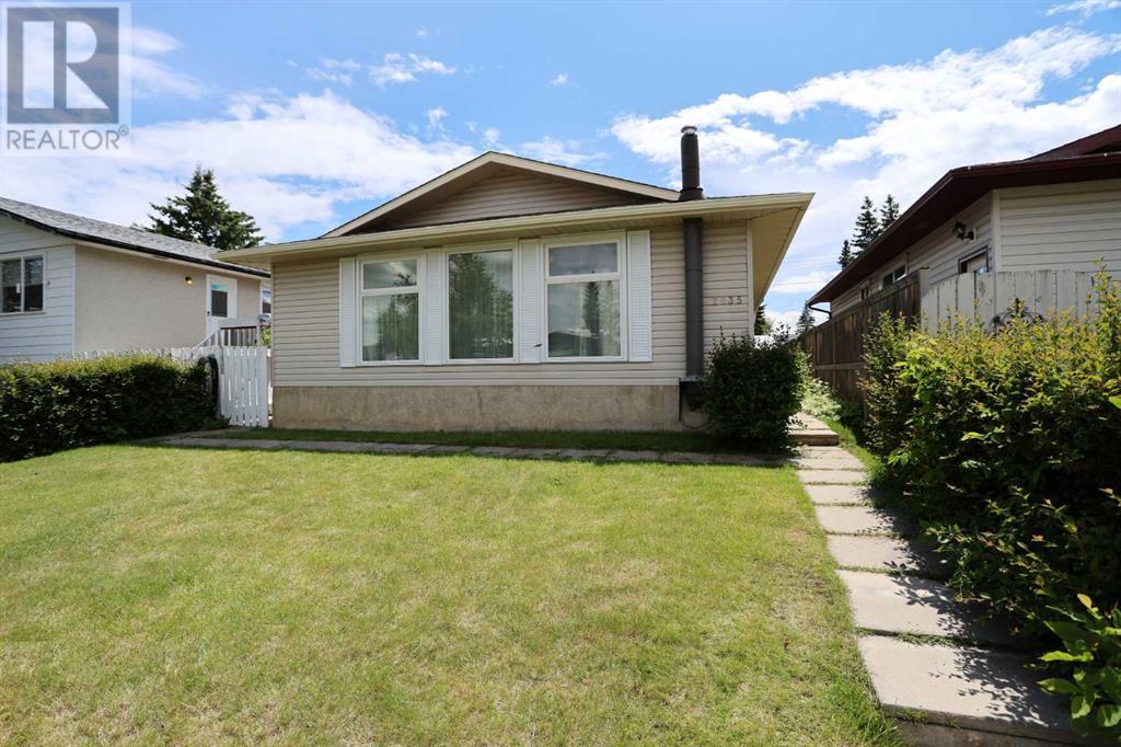 2835 Cedarbrae Drive Sw Property Photo 1