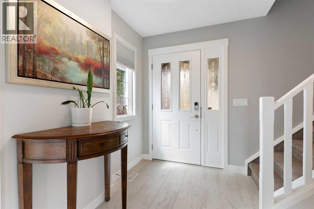 117 Tuscany Ridge Mews Property Photo 4