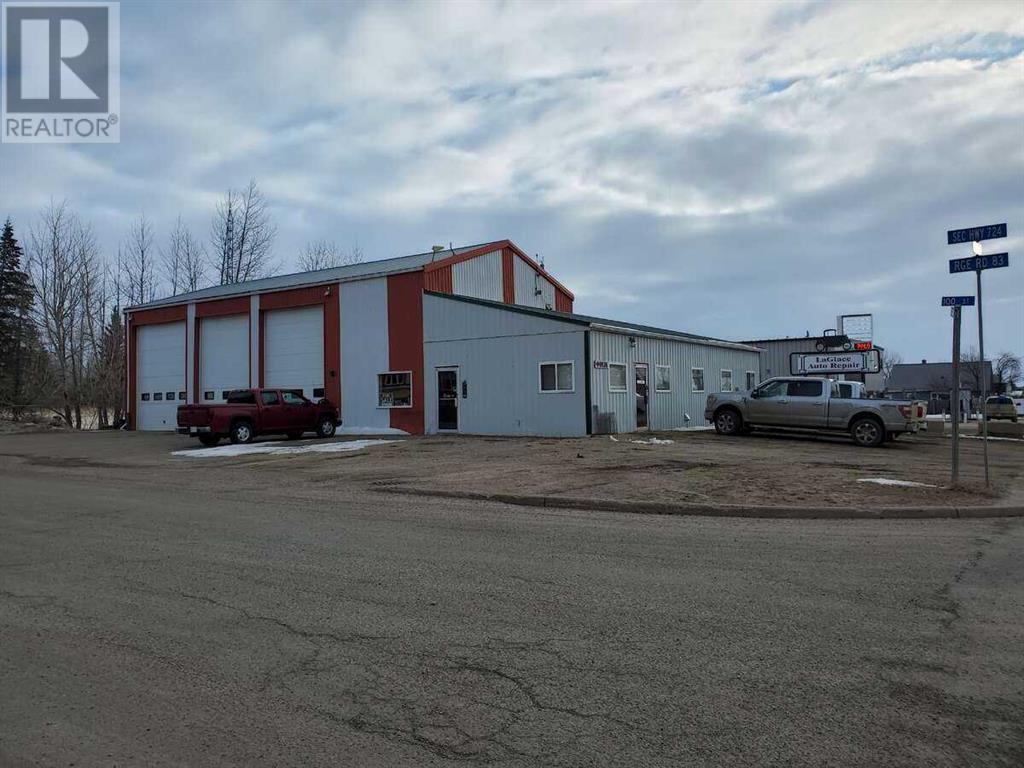 9934 100 Avenue Property Photo 4
