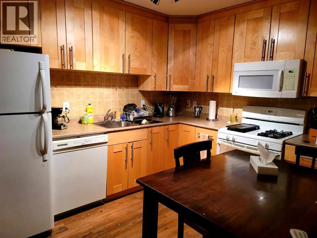 124 Singer Drive Property Photo 13