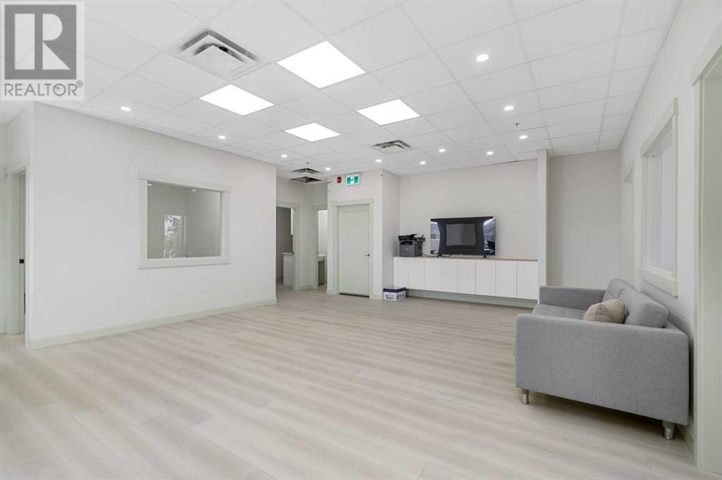 1227 38 Avenue Ne Property Photo 7