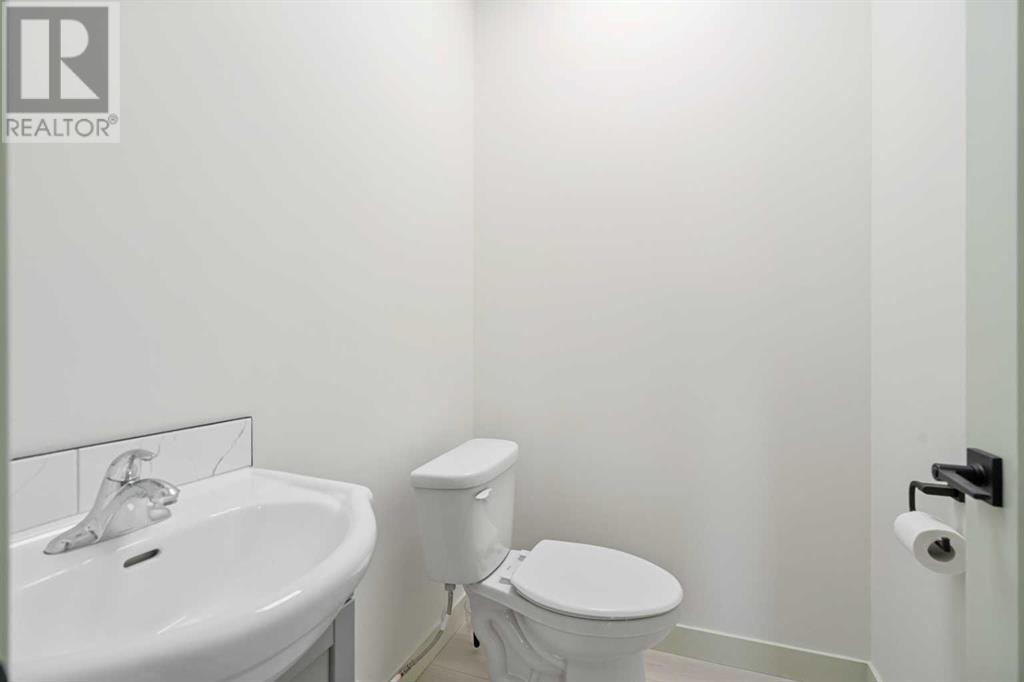 1227 38 Avenue Ne Property Photo 17