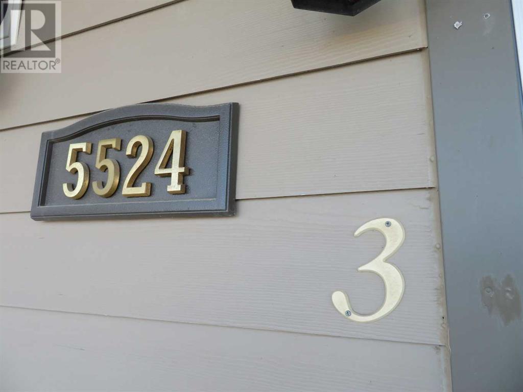 3, 5524 49 Avenue Property Photo 1