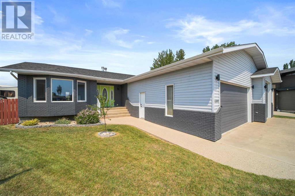 4308 72 Street Property Photo 1
