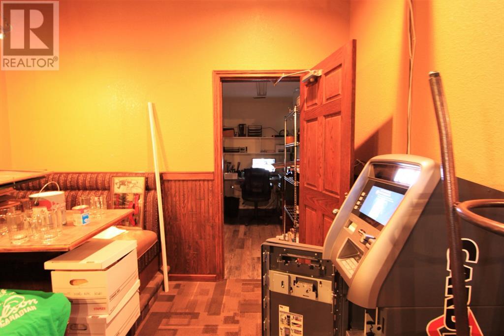 130, 4410 52 Avenue Property Photo 13