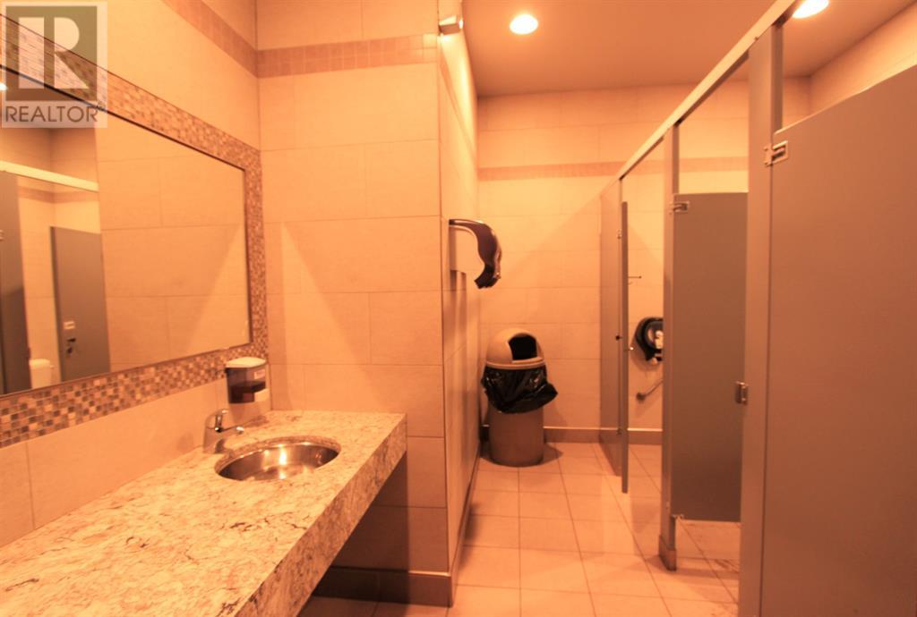 130, 4410 52 Avenue Property Photo 15