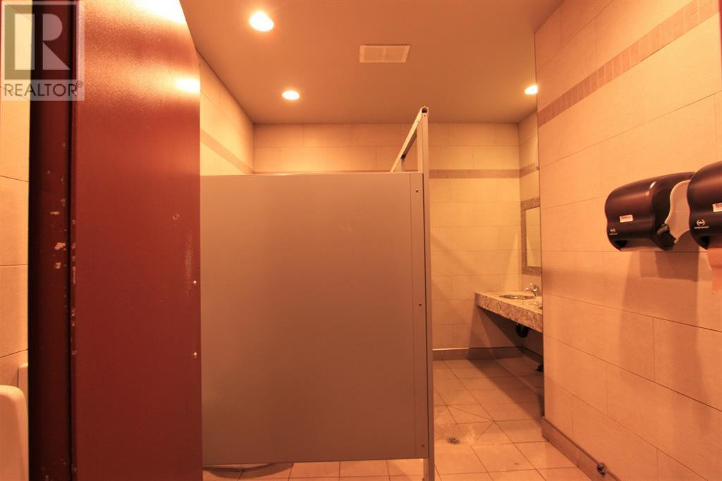 130, 4410 52 Avenue Property Photo 17
