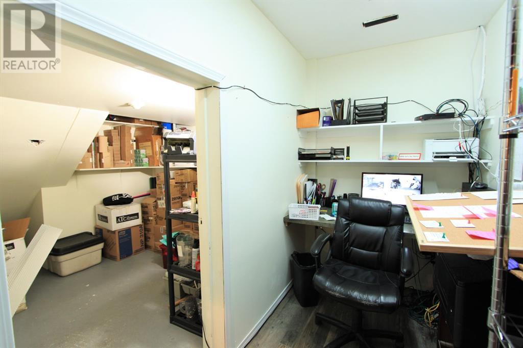 130, 4410 52 Avenue Property Photo 19