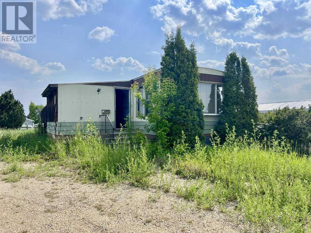 9729 120 Avenue Property Photo 1