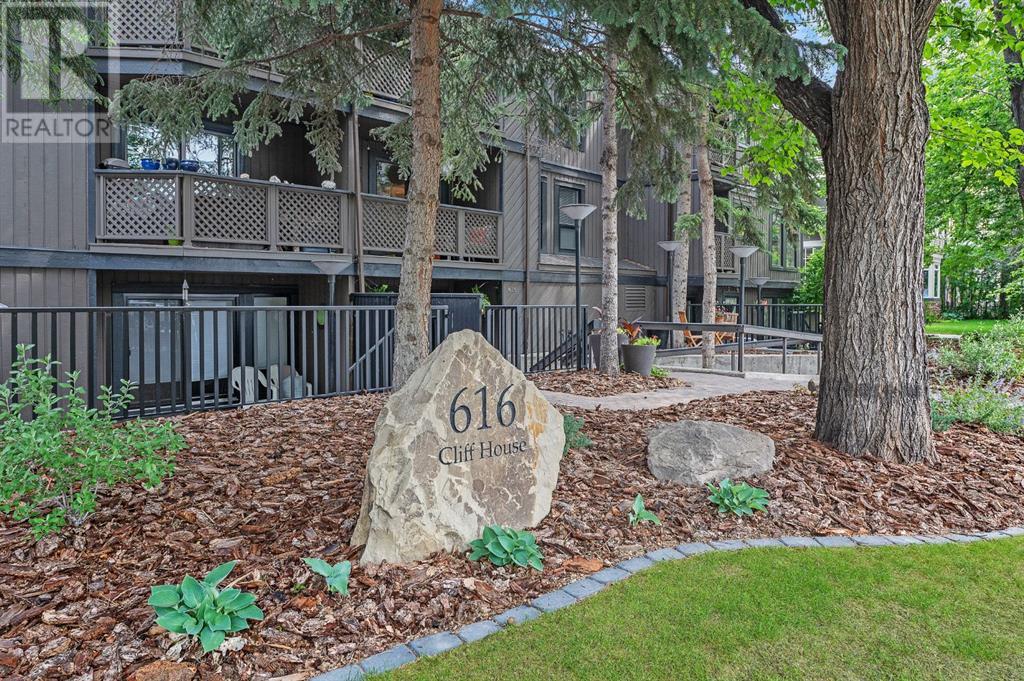 4, 616 24 Avenue Sw Property Photo 1