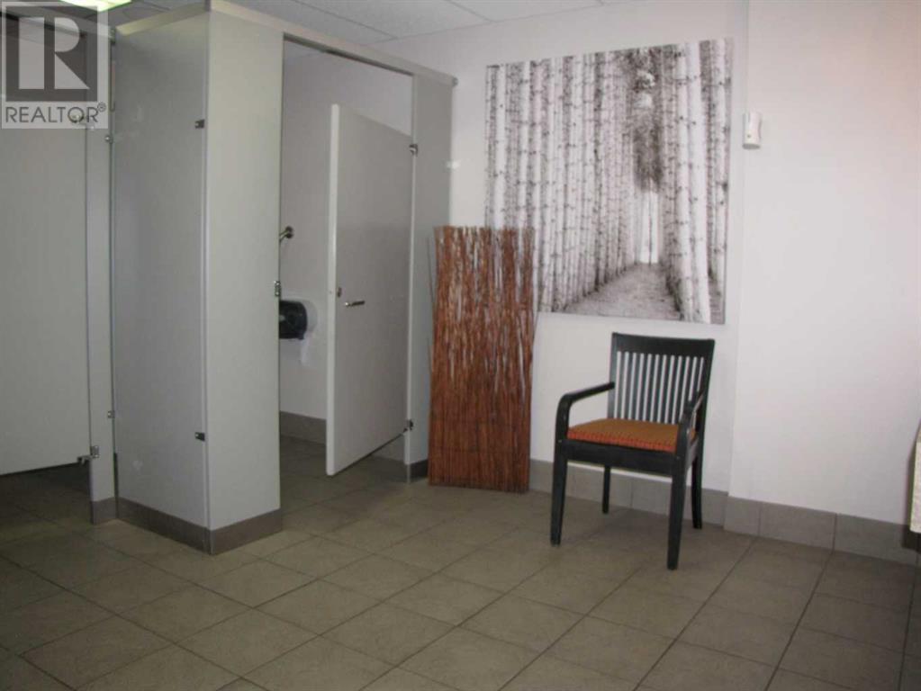 118, 4804 50 Street Property Photo 20