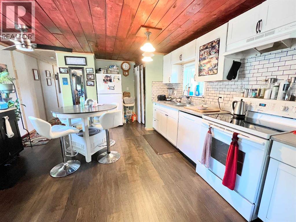 660022 Range Road 225.5 Property Photo 5