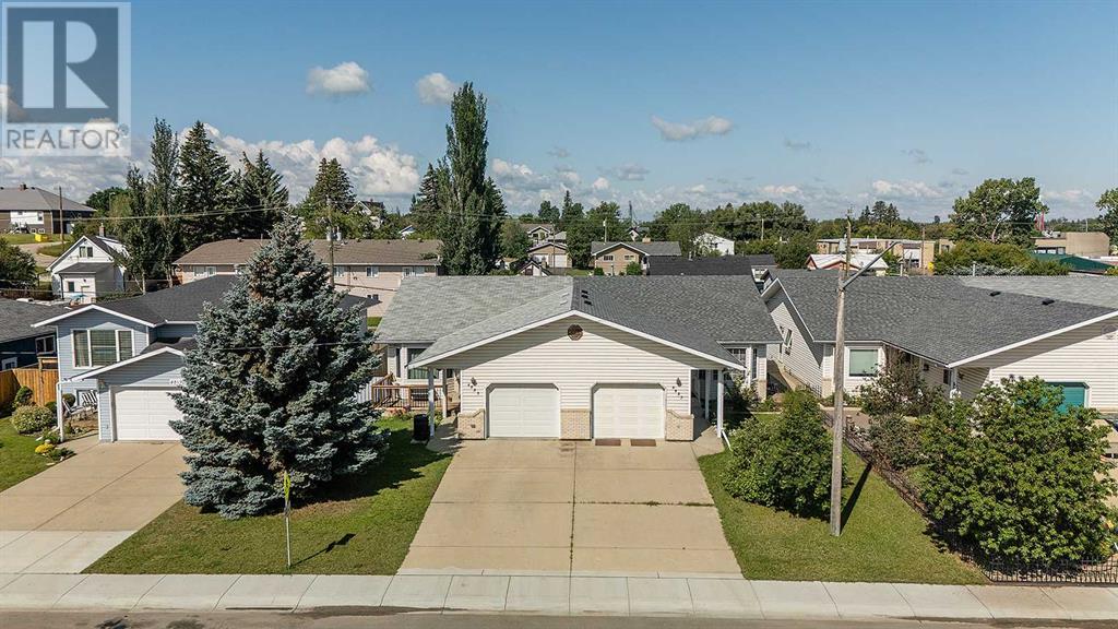 4823 46 Avenue Property Photo 1