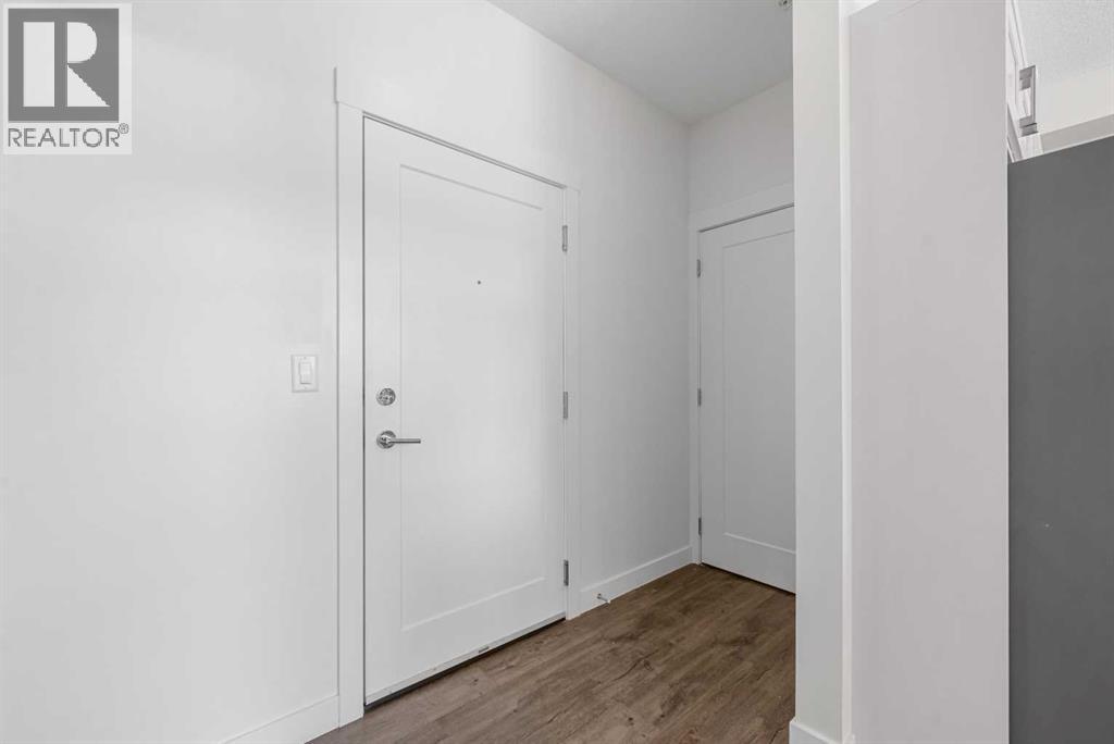 10 Walgrove Walk Property Photo 4