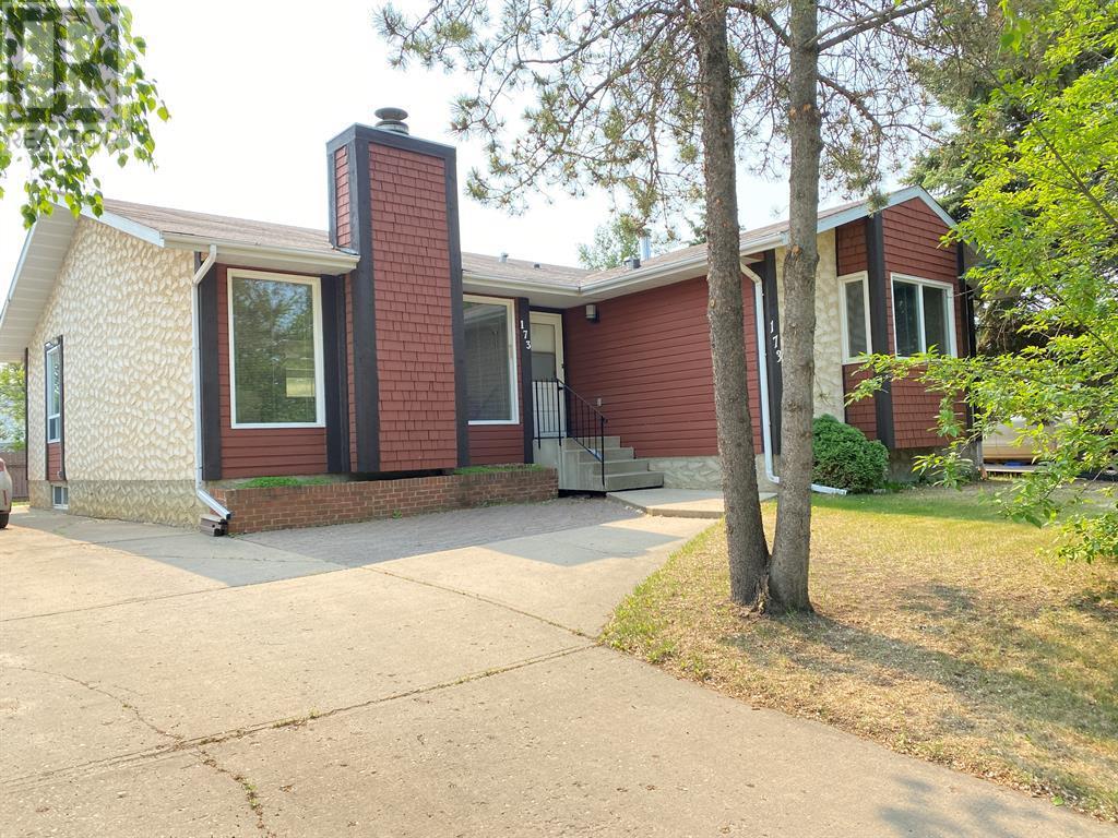 173 Ross Haven Drive Property Photo 1