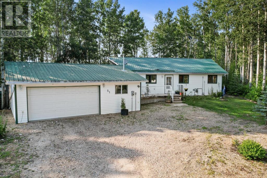 51 Lightning Bay Property Photo 1