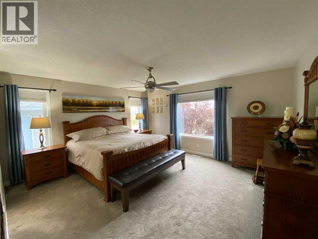 79 Park Place W Property Photo 15