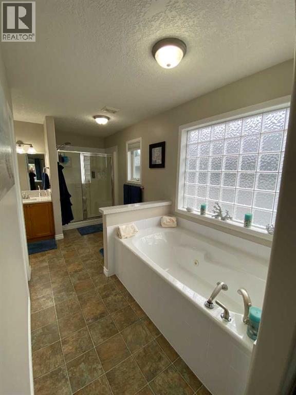 79 Park Place W Property Photo 17